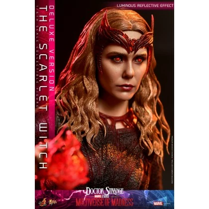 The Scarlet Witch (DX Ver.) - Hot Toys MMS653 Doctor Strange In The Multiverse Of Madness 1/6th Scale Collectible Figure 4 The Scarlet Witch (DX Ver.) - Hot Toys MMS653 Doctor Strange In The Multiverse Of Madness 1/6th Scale Collectible Figure - Image 4