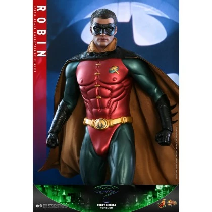 Robin - Hot Toys MMS594 1/6th Scale Collectible Figure 1 Robin - Hot Toys MMS594 1/6th Scale Collectible Figure