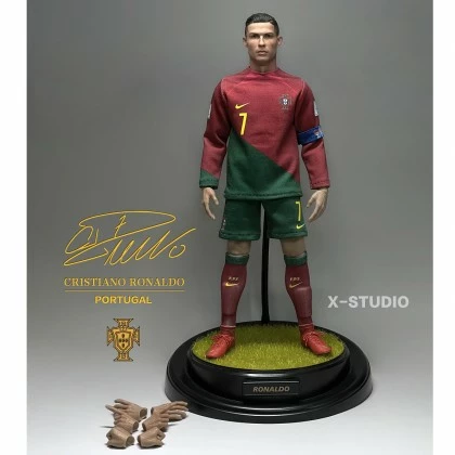 Cristiano Ronaldo (Calm Version) - X Studio CR7B 1/6th Scale Portugal 3 Cristiano Ronaldo (Calm Version) - X Studio CR7B 1/6th Scale Portugal - Image 3