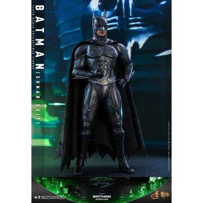 Batman (Sonar Suit) - Hot Toys MMS593 1/6th Scale Collectible Figure 2 Batman (Sonar Suit) - Hot Toys MMS593 1/6th Scale Collectible Figure - Image 2