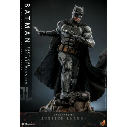 Batman (Tactical Batsuit Version) - Hot Toys TMS085 Zack Snyder's Justice League 1/6th Scale Collectible Figure 2 Batman (Tactical Batsuit Version) - Hot Toys TMS085 Zack Snyder's Justice League 1/6th Scale Collectible Figure - Image 2