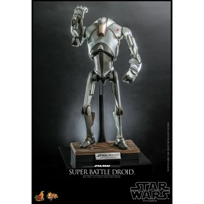 Super Battle Droid - Hot Toys MMS682 Star Wars: Attack Of The Clones 1/6th Scale Collectible Figure 2 Super Battle Droid - Hot Toys MMS682 Star Wars: Attack Of The Clones 1/6th Scale Collectible Figure - Image 2