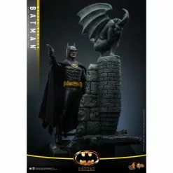 Batman (Deluxe Version) - Hot Toys MMS693 Batman (1989) 1/6th Scale Collectible Figure