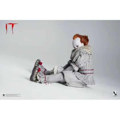Pennywise Premium Edition (A) - Queen Studios InArt 1/6th Scale IT Collectible Figure 6 Pennywise Premium Edition (A) - Queen Studios InArt 1/6th Scale IT Collectible Figure - Image 6