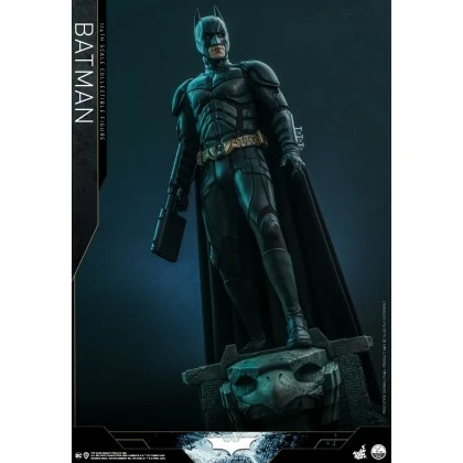 Batman - Hot Toys QS019 The Dark Knight Trilogy 1/4th Scale Collectible Figure 6 Batman - Hot Toys QS019 The Dark Knight Trilogy 1/4th Scale Collectible Figure - Image 6