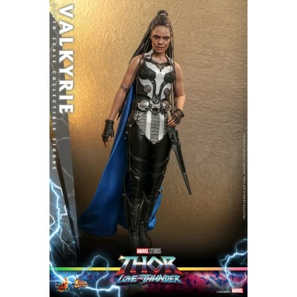 Valkyrie - Hot Toys MMS673 Thor Love And Thunder 1/6th Scale Collectible Figure 2 Valkyrie - Hot Toys MMS673 Thor Love And Thunder 1/6th Scale Collectible Figure - Image 2