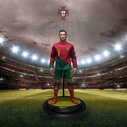 Cristiano Ronaldo (Standard Edition) - X Studio CR7E 1/6th Scale 1 Cristiano Ronaldo (Standard Edition) - X Studio CR7E 1/6th Scale